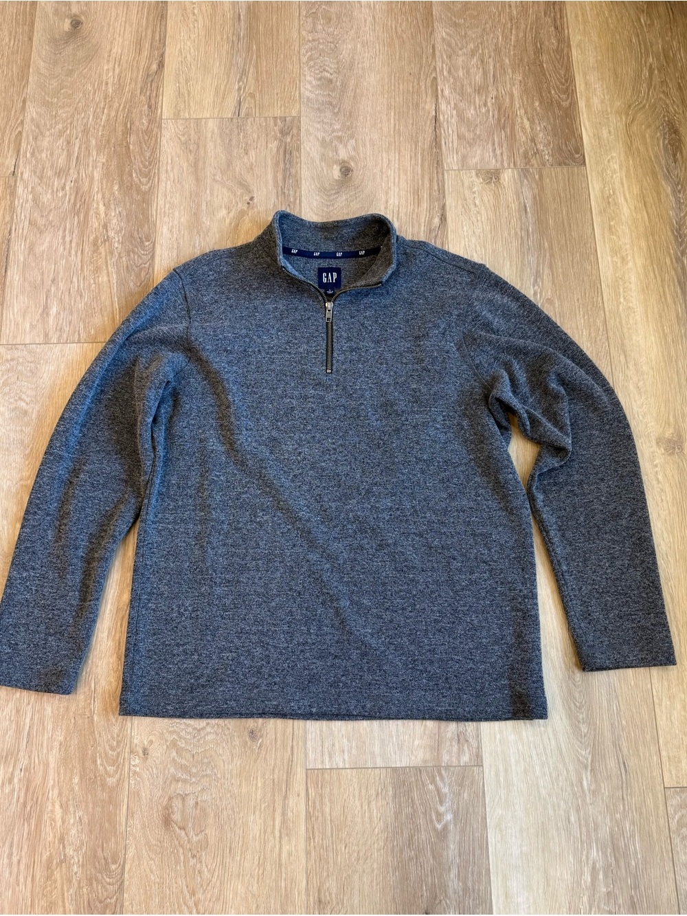 GAP Men’s Charcoal Gray Half-Zip Sweater
